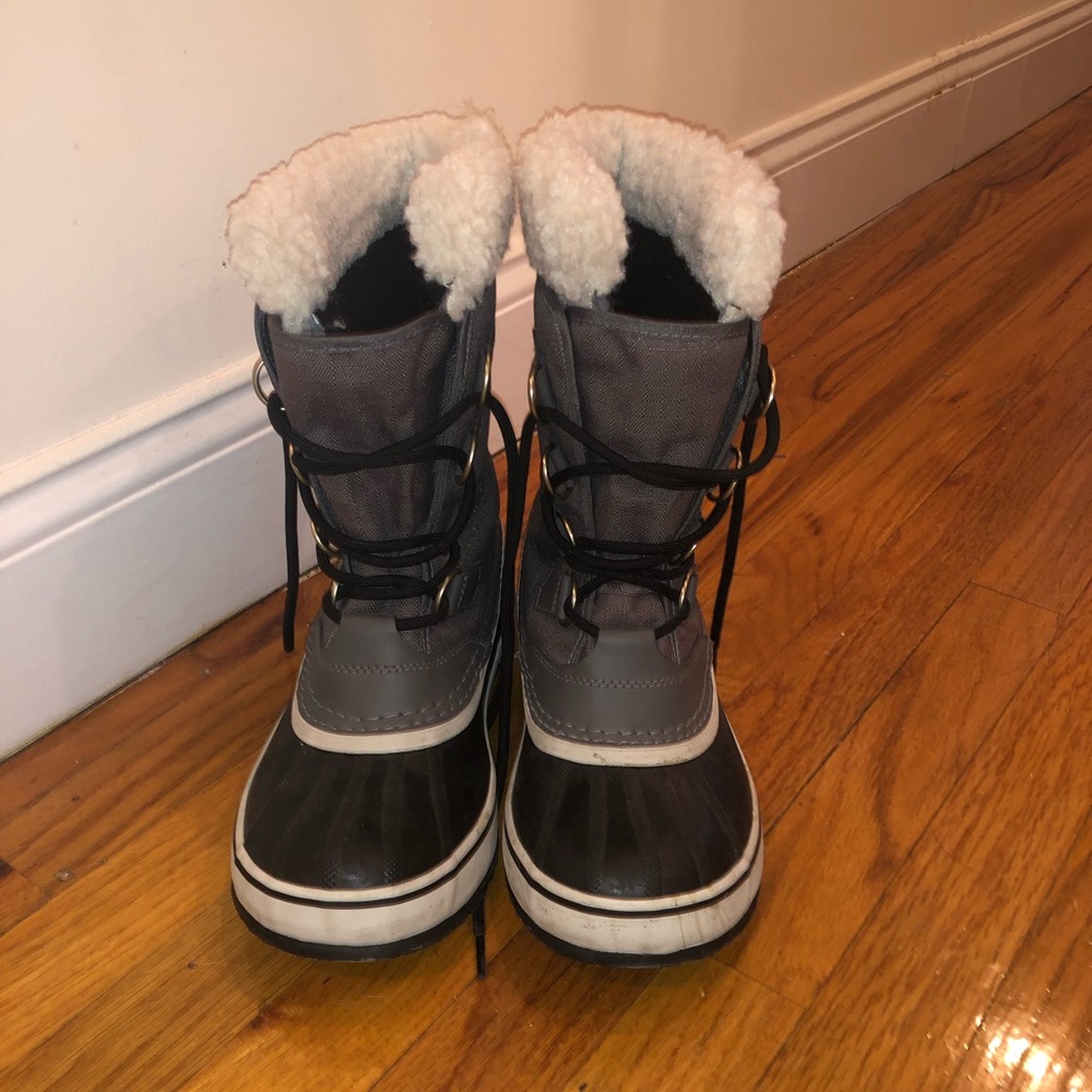 NEW SOREL BOOTS